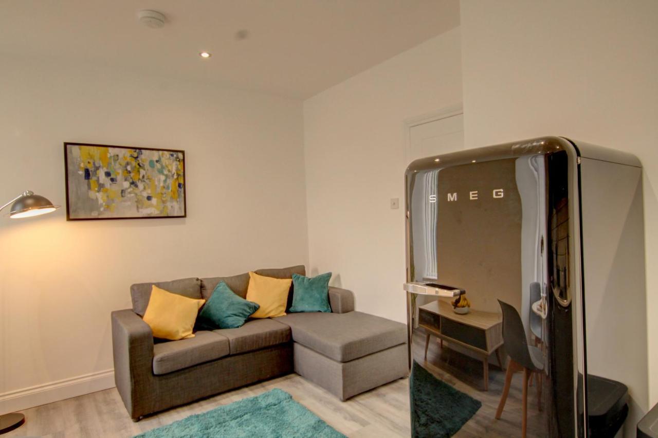 Bright & Stylish Apartment Dundee Extérieur photo