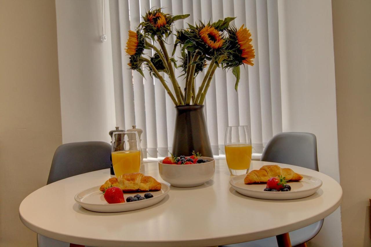 Bright & Stylish Apartment Dundee Extérieur photo