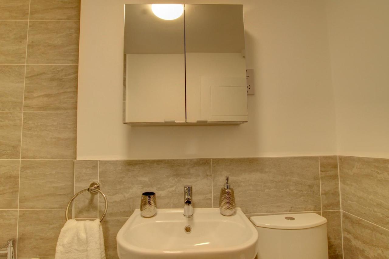 Bright & Stylish Apartment Dundee Extérieur photo