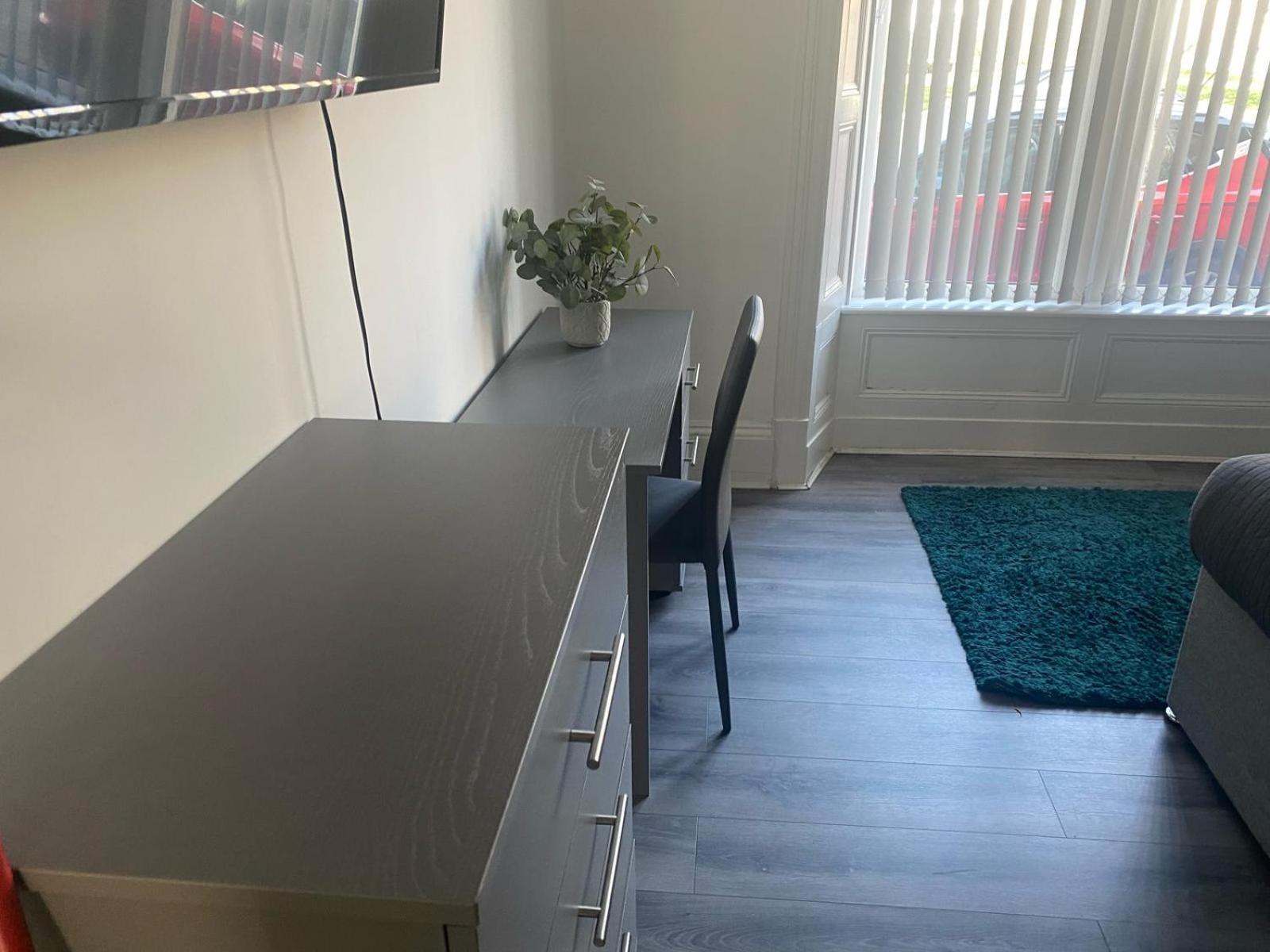 Bright & Stylish Apartment Dundee Extérieur photo